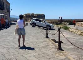 Parking near B&Bs in Alghero old town